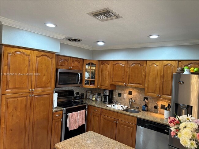 7430 Buchanan St in Hollywood, FL - Building Photo - Building Photo