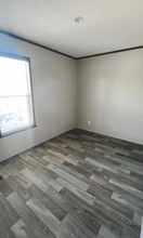 6623 Sleepy Hollow Blvd in Holly, MI - Foto de edificio - Building Photo