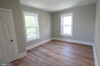 17 W 4th St in Bridgeport, PA - Building Photo - Building Photo