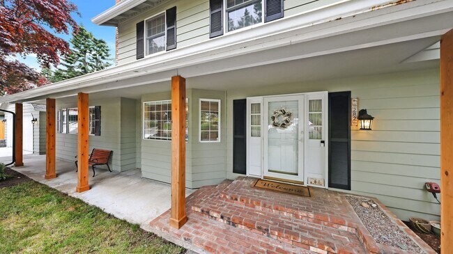 282 SW Lansdale St in Oak Harbor, WA - Building Photo - Building Photo