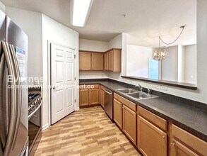 4805 W Village Way in Smyrna, GA - Building Photo - Building Photo