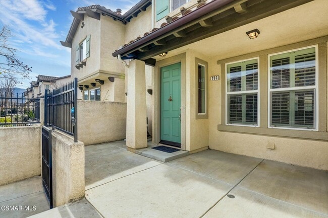 203 Via Antonio in Thousand Oaks, CA - Building Photo - Building Photo