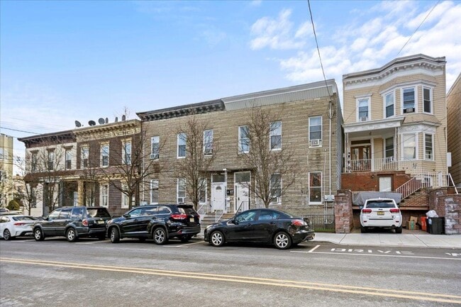 property at 607 18th St