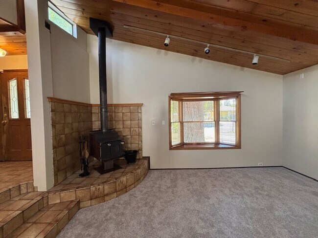 524 Carson St in Colusa, CA - Building Photo - Building Photo