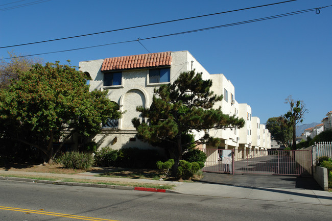 331 E Broadway in San Gabriel, CA - Building Photo - Building Photo