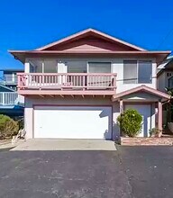 3133 Ocean Blvd in Cayucos, CA - Building Photo - Building Photo