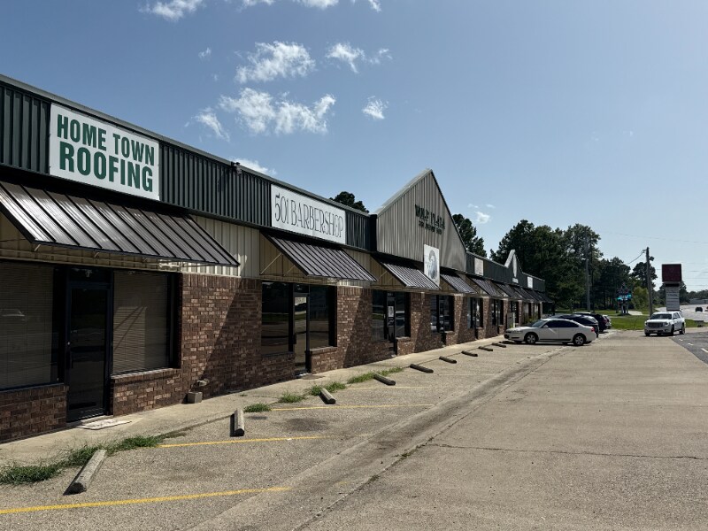 3131 Airport Rd in Pearcy, AR - Foto de edificio