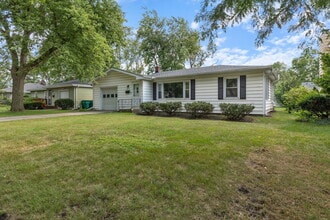 1206 Campbell St in Joliet, IL - Building Photo - Building Photo