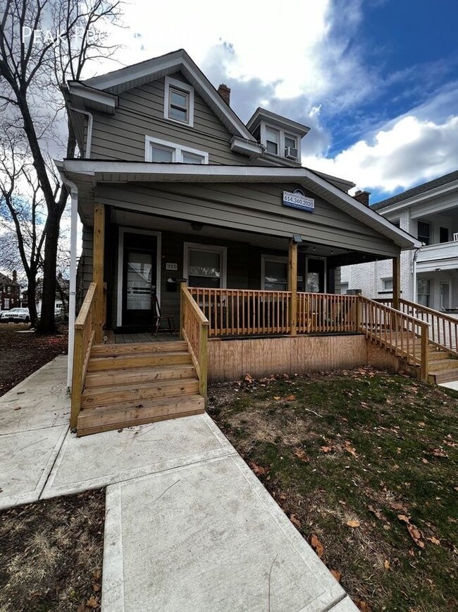 property at 315 E 17th Ave