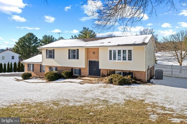 property at 3206 Seiter Ln