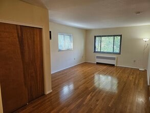 545 Howell Ave, Unit 7 in Cincinnati, OH - Foto de edificio - Building Photo