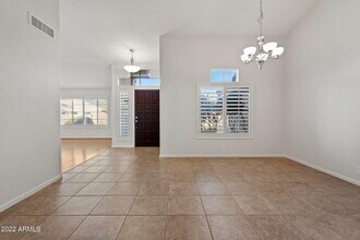 4115 E Montgomery Rd in Cave Creek, AZ - Foto de edificio - Building Photo
