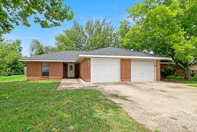 property at 740 Prairie Creek Dr