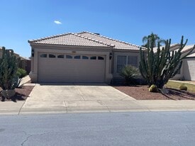 4385 E Campo Bello Dr in Phoenix, AZ - Building Photo