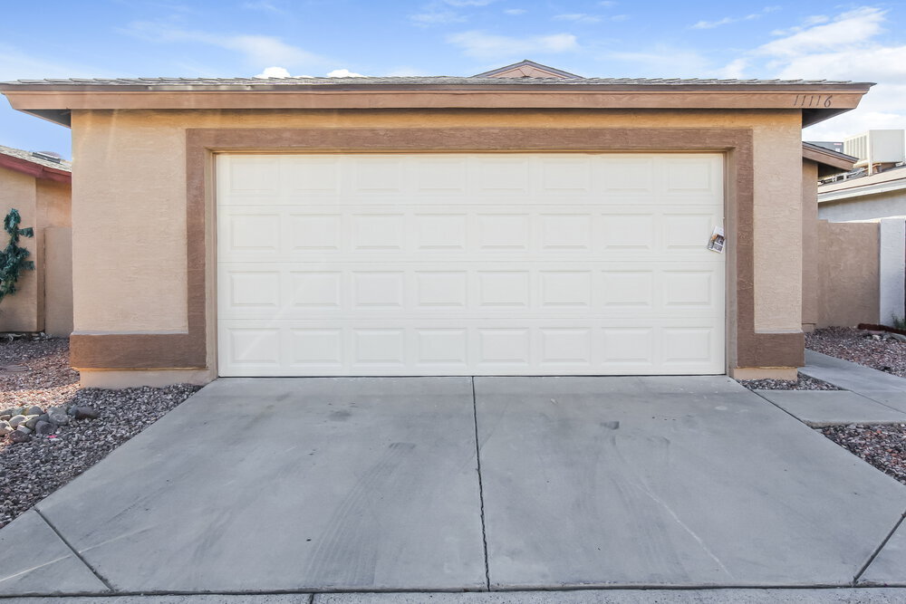 11116 N 82nd Dr in Peoria, AZ - Foto de edificio