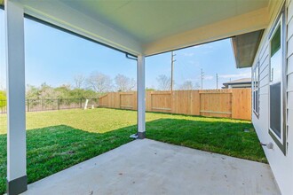 30222 Fledged Wing Dr in Waller, TX - Building Photo - Building Photo