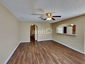 960 Vassar Dr in Eustis, FL - Building Photo - Building Photo