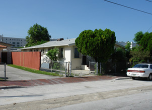 1426 SW 6th St in Miami, FL - Building Photo - Building Photo