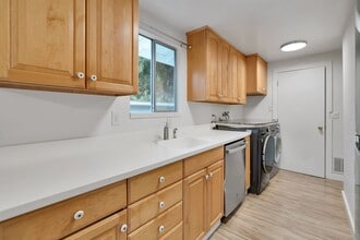 12215 2nd Ave S in Seattle, WA - Building Photo - Building Photo