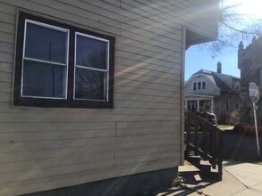2078 S 17th St in Milwaukee, WI - Building Photo - Building Photo