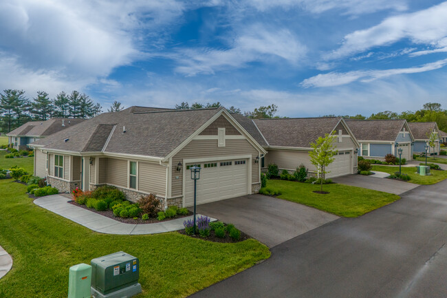 Fox Chase Villas in Eagle, WI - Foto de edificio - Building Photo