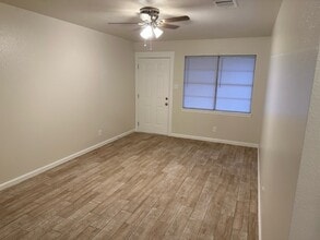4115 Lillian St, Unit Lillian #2 in Houston, TX - Foto de edificio - Building Photo