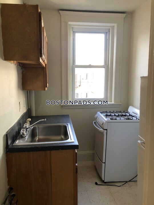 1175 Boylston St in Boston, MA - Building Photo