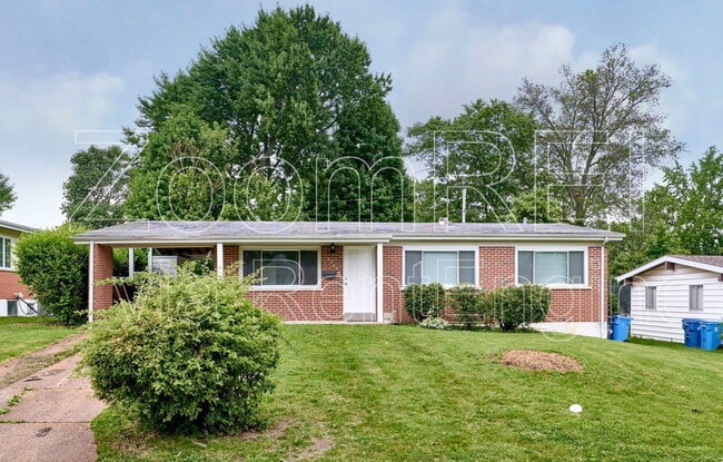 2700 Steeplechase Ln in Florissant, MO - Building Photo - Building Photo