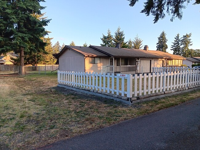 16506 16th Avenue Ct E, Unit 16506 16th Avenue Court E