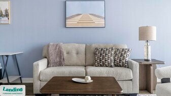 2200 Progress Pkwy in Schaumburg, IL - Building Photo