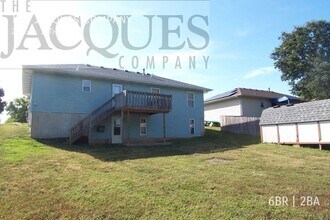 2306 S 14th St in Ozark, MO - Building Photo - Building Photo