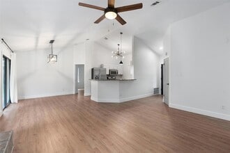 2419 Ashley Way in Austin, TX - Building Photo - Building Photo