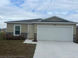 1452 Stone Ridge Cir in Sebring, FL - Building Photo