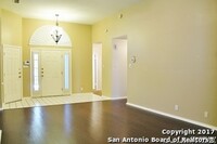 1207 Johnstown Dr in San Antonio, TX - Foto de edificio - Building Photo