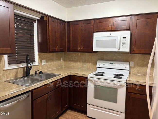 728 Branniff Dr in Cary, NC - Building Photo - Building Photo