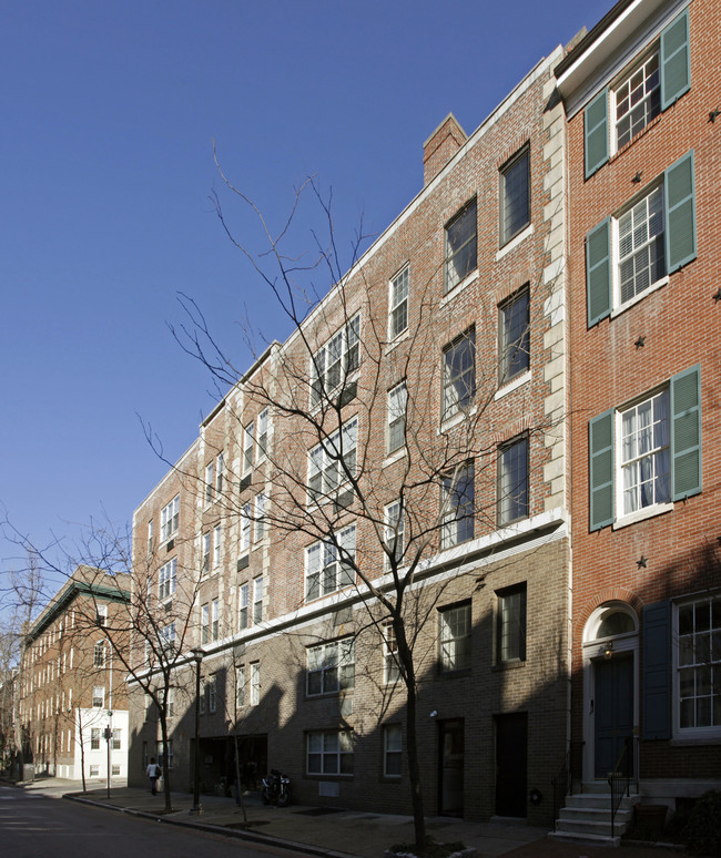 Clinton Court in Philadelphia, PA - Building Photo - Building Photo