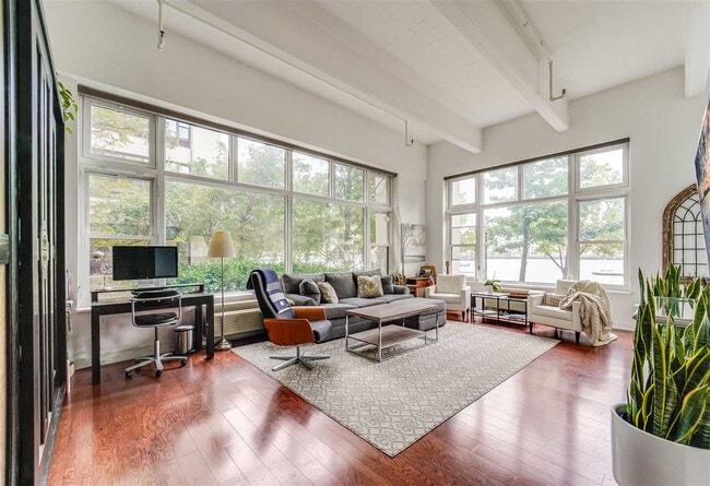 property at 1500 Hudson St