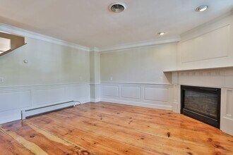 37 Federal St in Newburyport, MA - Foto de edificio - Building Photo