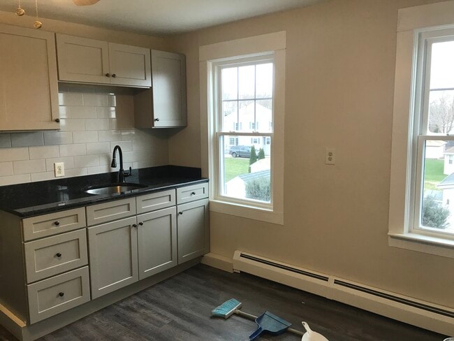 5 Greystone Ave, Unit 3F