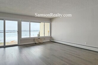 400 Narragansett Pkwy, Unit EI3 in Warwick, RI - Foto de edificio - Building Photo