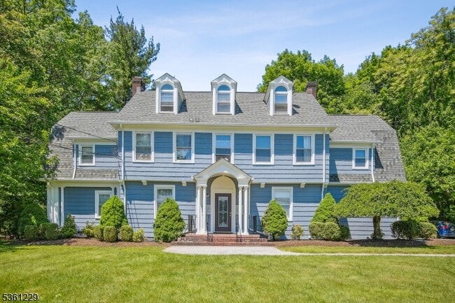 property at 22 High St
