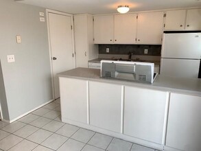 1100 Merrimar Cir N in Columbus, OH - Building Photo - Building Photo
