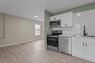 2713 N Delphos St in Kokomo, IN - Building Photo - Building Photo