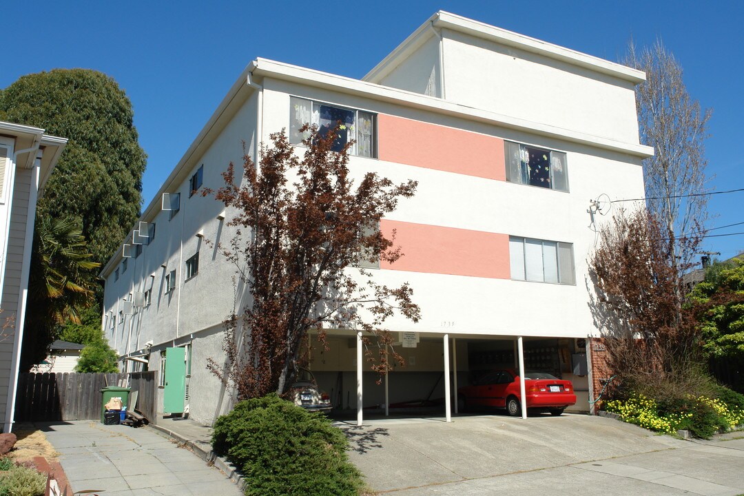 1739 Francisco St in Berkeley, CA - Building Photo