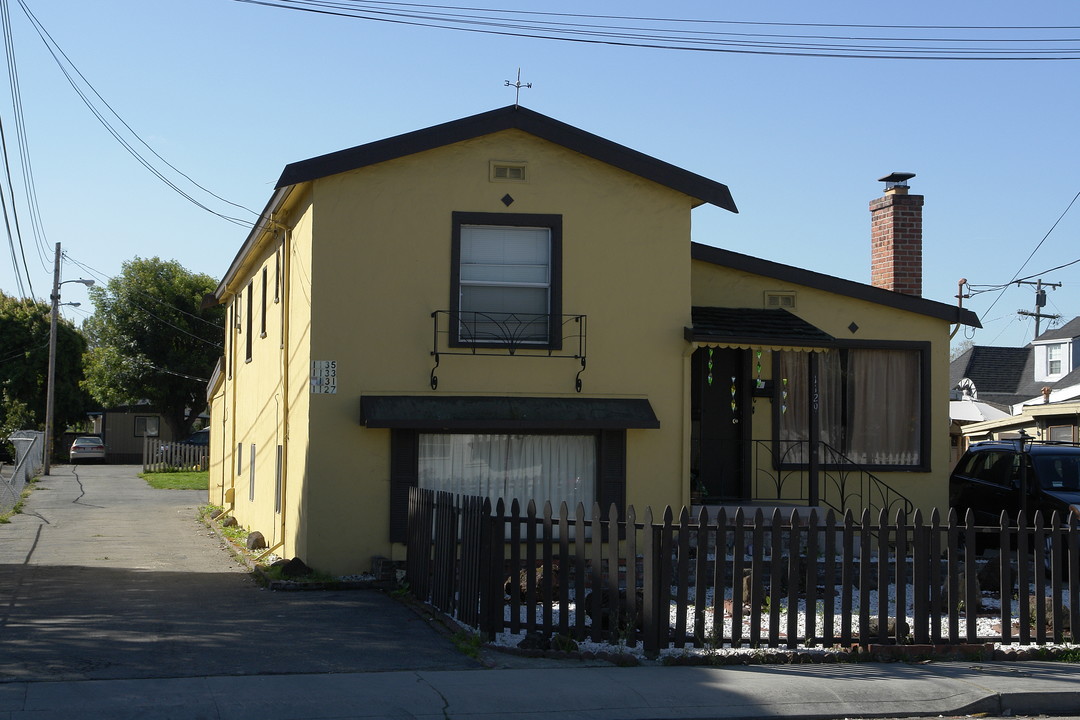 1127-1137 Elgin St in San Lorenzo, CA - Building Photo