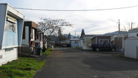 Roseburg Mobile Home & RV Park in Roseburg, OR - Building Photo - Building Photo