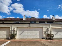 2506 Bering Dr photo'