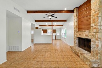 2003 Arthur Ln in Austin, TX - Building Photo - Building Photo