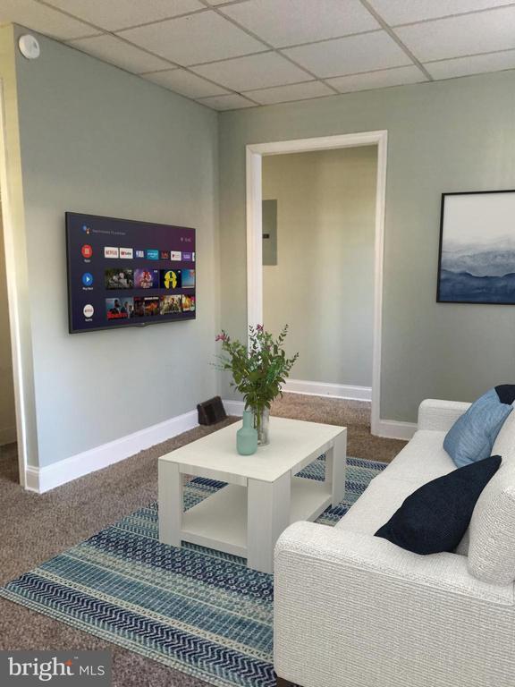 property at 1301 Deer Run Rd