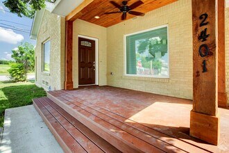 2401 Eagle St in Houston, TX - Building Photo - Building Photo